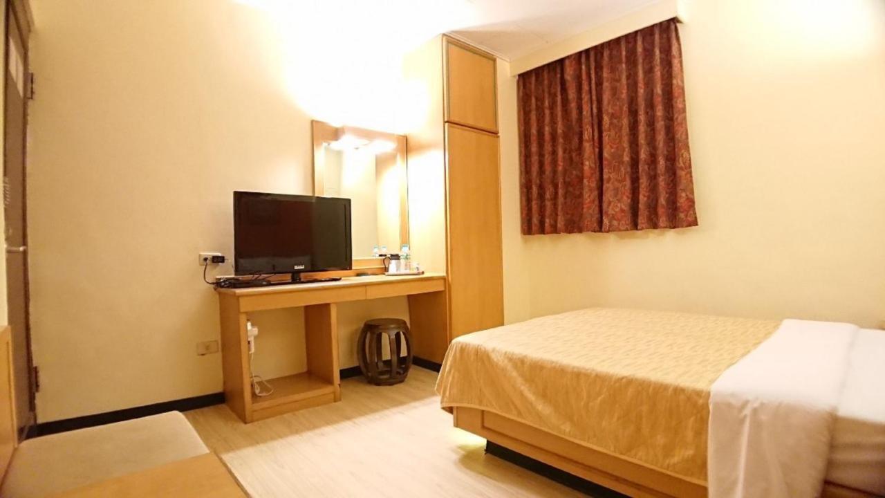 Yes Hotel Chiayi City Luaran gambar