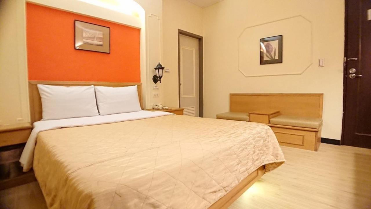 Yes Hotel Chiayi City Luaran gambar