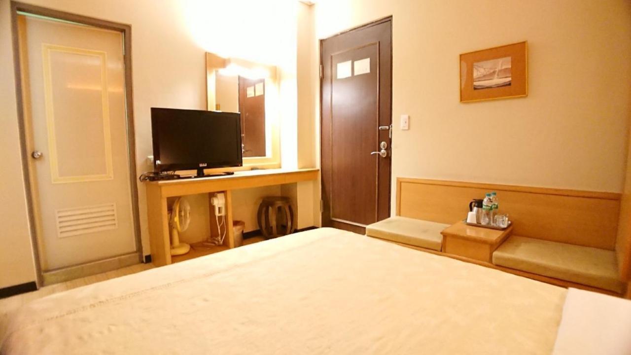 Yes Hotel Chiayi City Luaran gambar